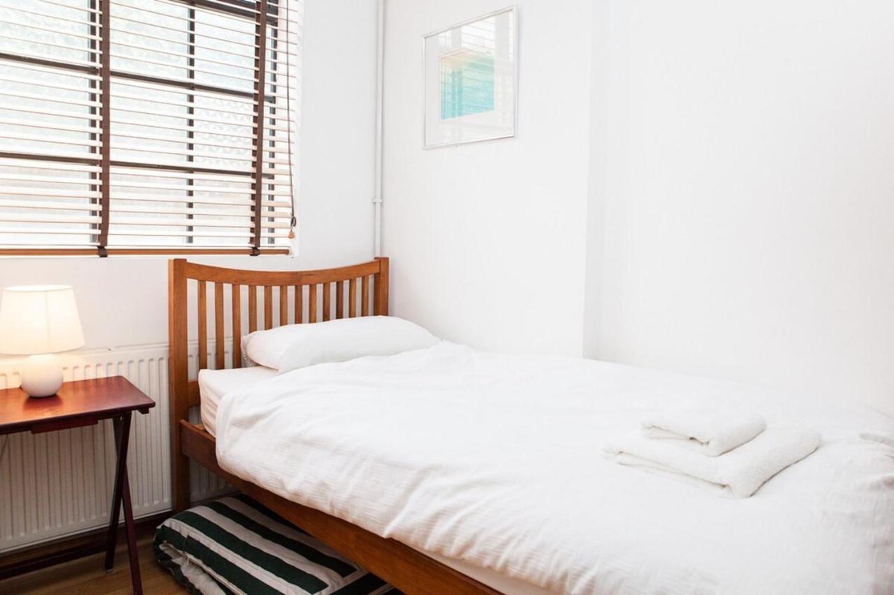 Spectacular Central 4-Bedroom Close To London Eye Exterior photo